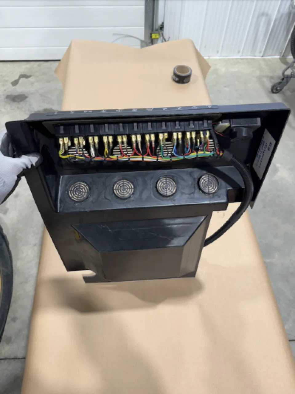 Lower dashboard assembly (new style)