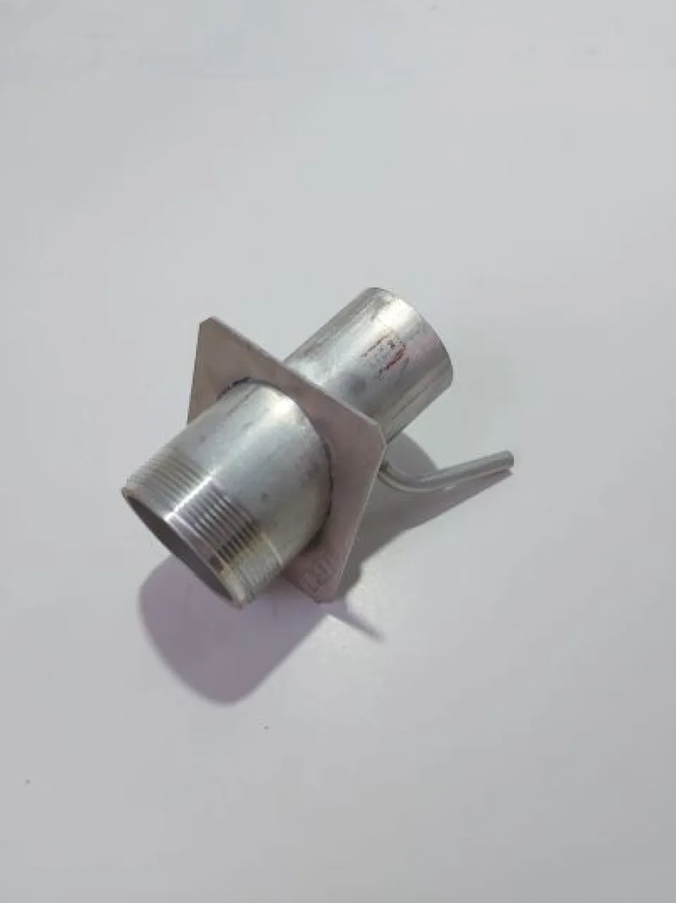 Tank filler neck