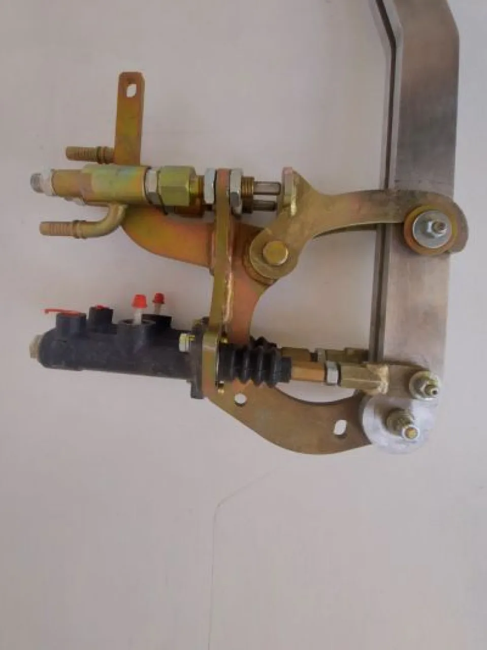 Levers control mechanism ASSEMBLY