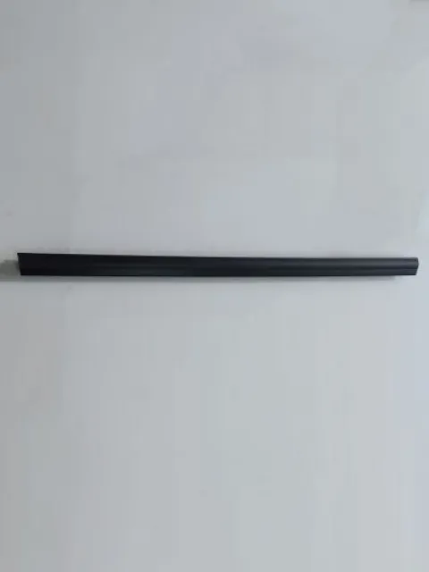 Front window sealing