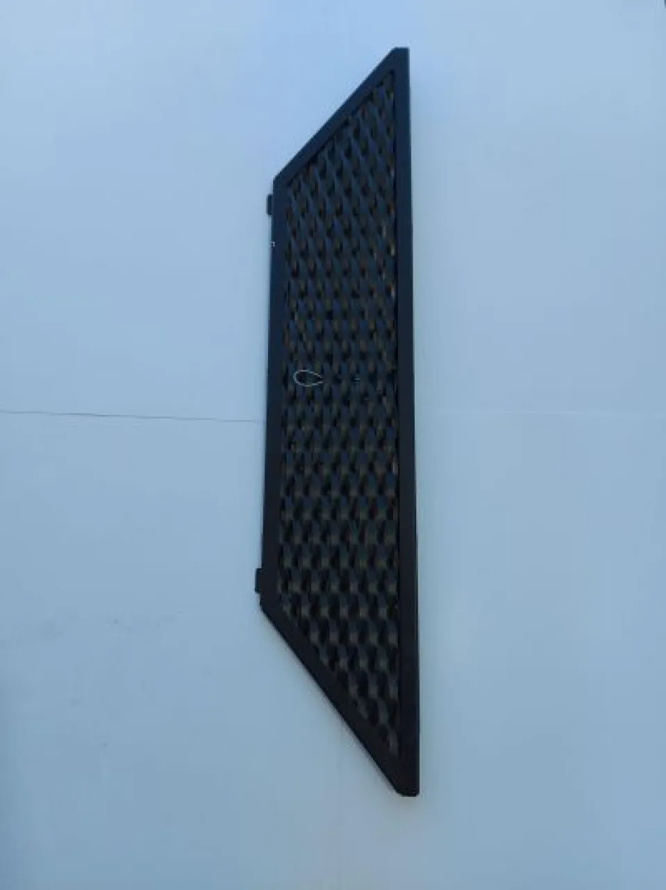 Right grille (old style)