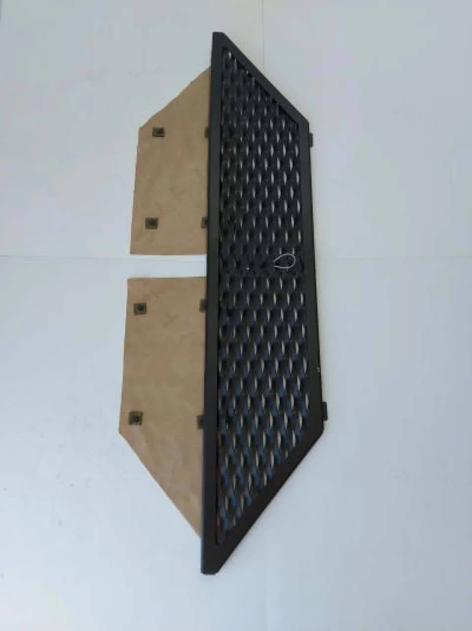 Left grille