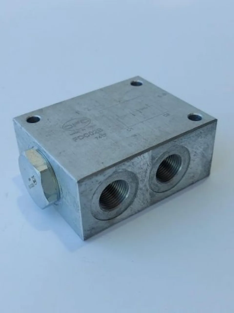 Flow splitter