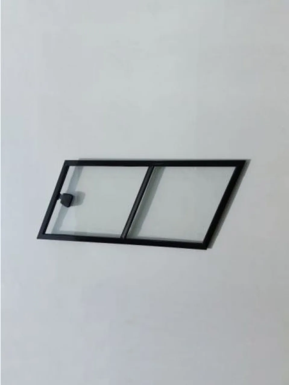 Driver side window (left)