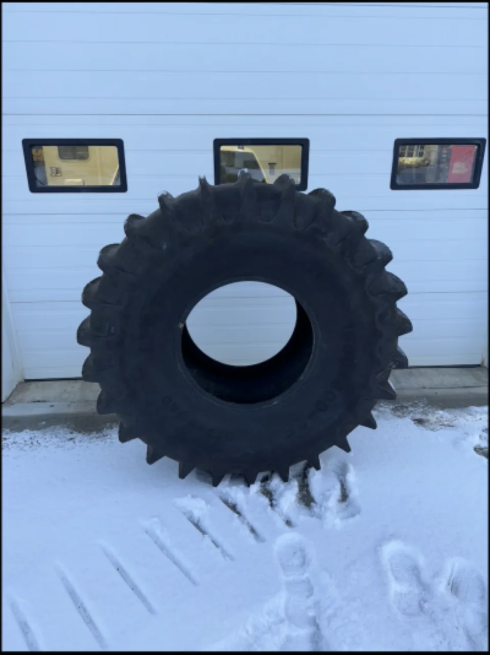 Tire 1600x600-25 (for Sherp Pro) studded