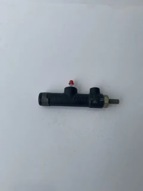 Clutch master cylinder