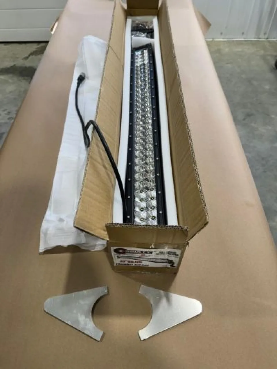 Front light bar (with brackets)