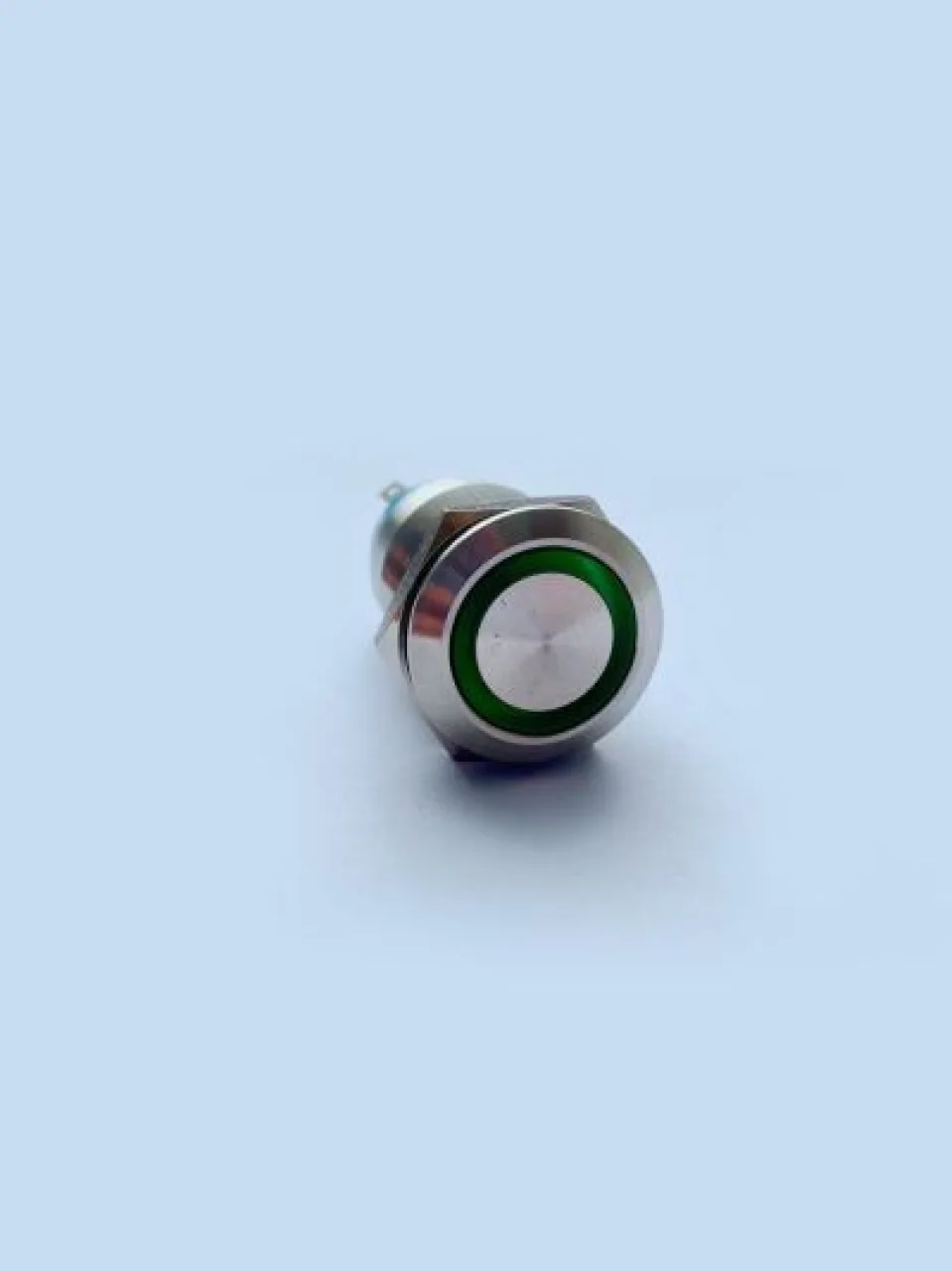 Pushbutton momentary switch