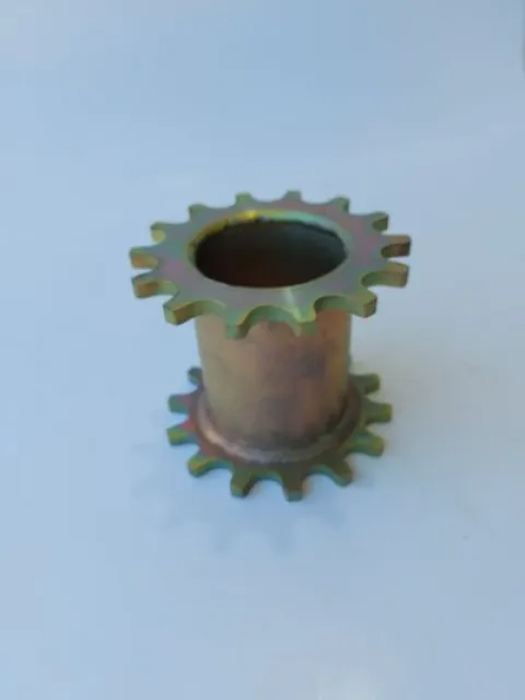 Right chain sprocket coupler