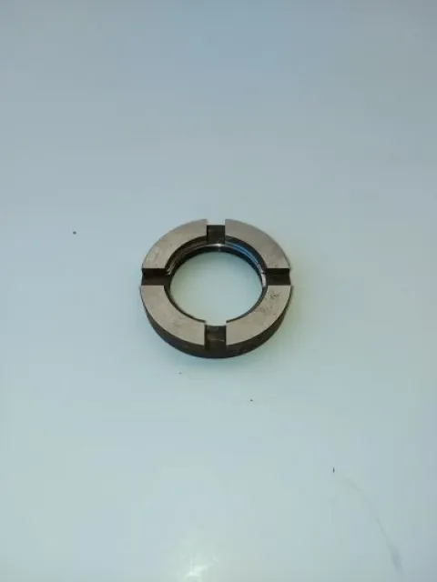 Steering clutch nut