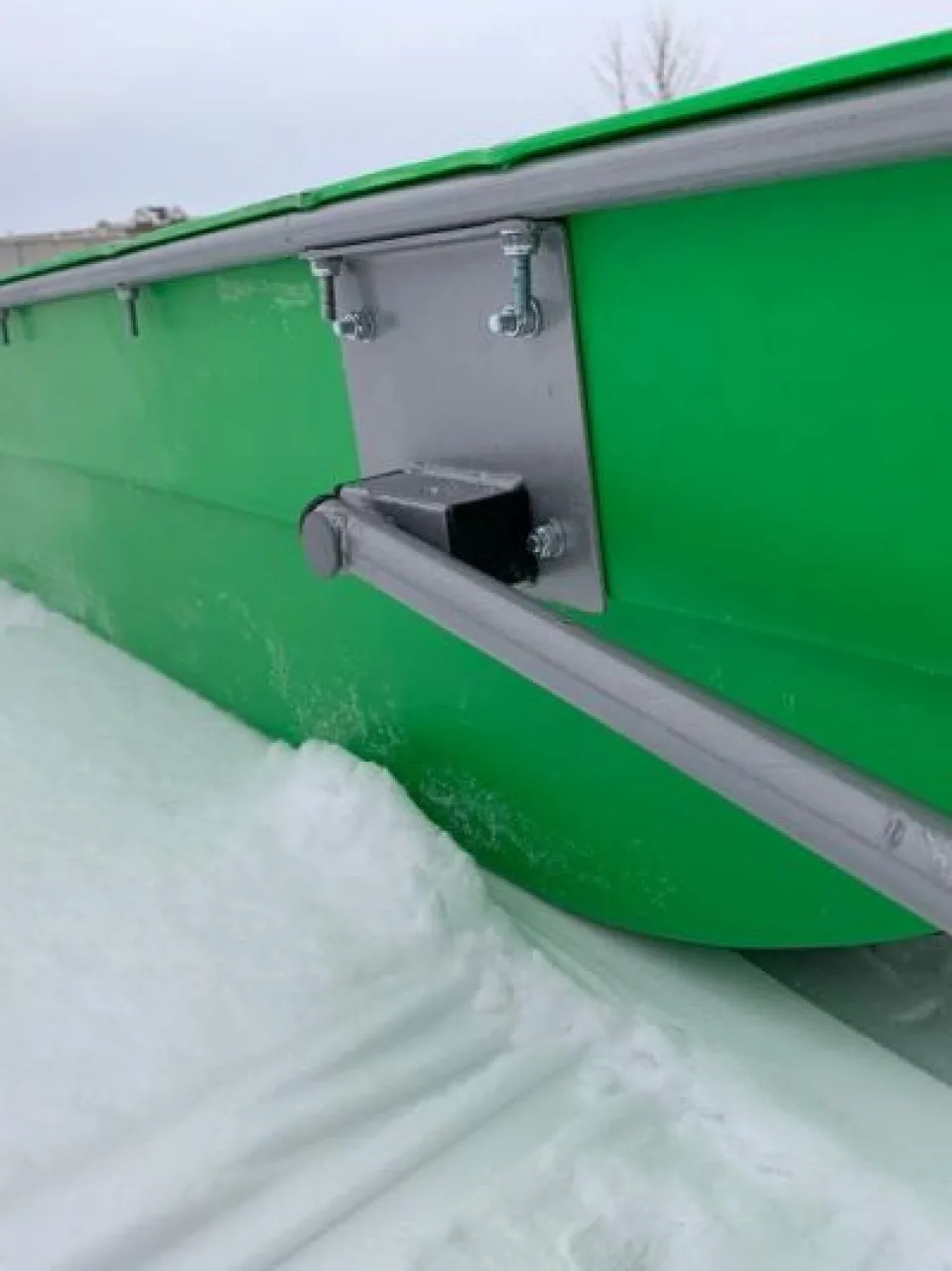 SNOW TRAIL 2200